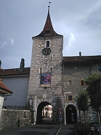 Porte à l'entrée de la vieille ville.