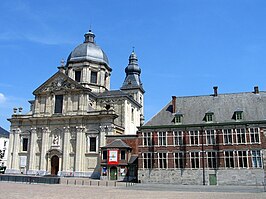 Onze-Lieve-Vrouw-Sint-Pieterskerk en de Sint-Pietersabdij op het Sint-Pietersplein