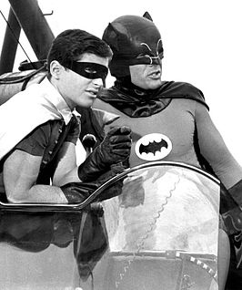 Adam West als Batman en Burt Ward als Robin