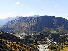 Queenstown Hill vue de Moonlight Track.