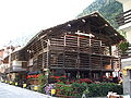 Casa walser ad Alagna Valsesia (VC). Da notare lo schopf, la loggia che la circonda.