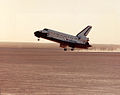 STS-37 missiyasining tugashi: Edwards havo kuchlari bazasiga qo'nish.