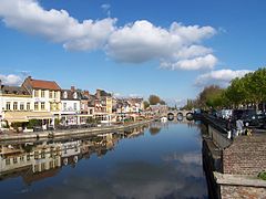 Quai Bélu on the banks of the Somme, near the old market on the waterside