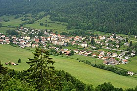 Sonvilier, vom Château d'Erguël uus gsää