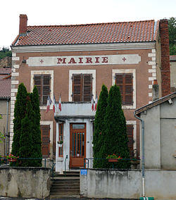 Skyline of Auzat-la-Combelle