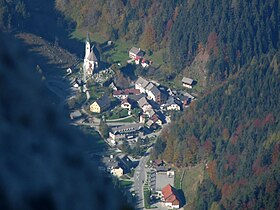 Pogled na kotlinu Solčave sa okolnih vrhova