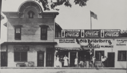 Bill's Resort in Diamond Lake in 1926, which is now vacant land