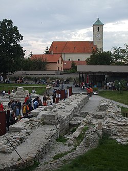 A későrómai kiserőd maradványai