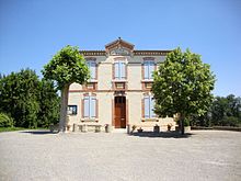 Juilles (Gers, Fr) mairie-école.JPG