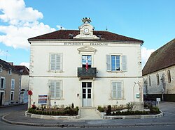 Skyline of Vincelles