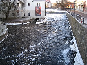 Fyrisån mot Upplandsmuseet.