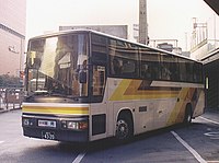 西日本鉄道 社番4474/福岡22か4320（三菱ふそうP-MS729S） 1991年から1993年まで運行された夜行便でムーンライト号と同様のカラーリングの夜行用車両が使用されていた