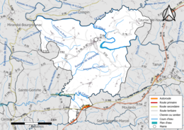 Carte en couleur présentant le réseau hydrographique de la commune