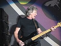 Roger Waters no Arrow Rock Festival,[46] Lichtenvoorde, Países Baixos, 2006.