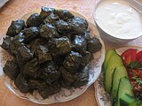 Üzüm yarpağından və qoyun ətindən hazırlanmış dolma