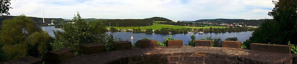 Gezicht op de Harkortsee vanaf de Burgturm