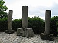 Miliarios en Vilariño das Poldras (Couso de Limia, Sandiás), na Vía Nova do itinerario de Antonino