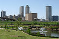 Skyline de Tulsa dende Central Park