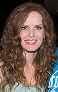 Rebecca Mader interprète Zelena, la Méchante sorcière de l'Ouest / Kelly.