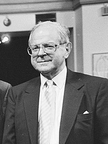 Robert Conquest in 1987